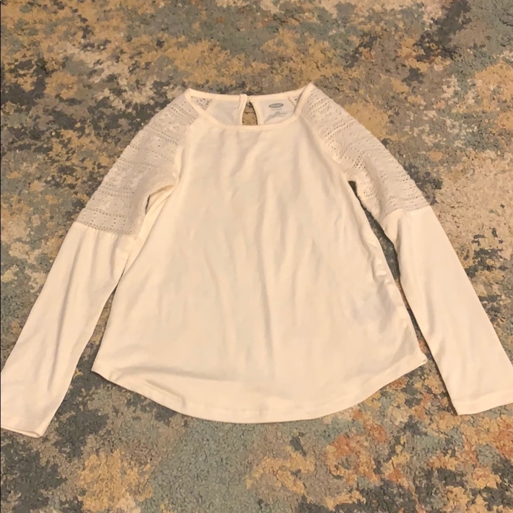 Long sleeved with crochet like sleeve shirt